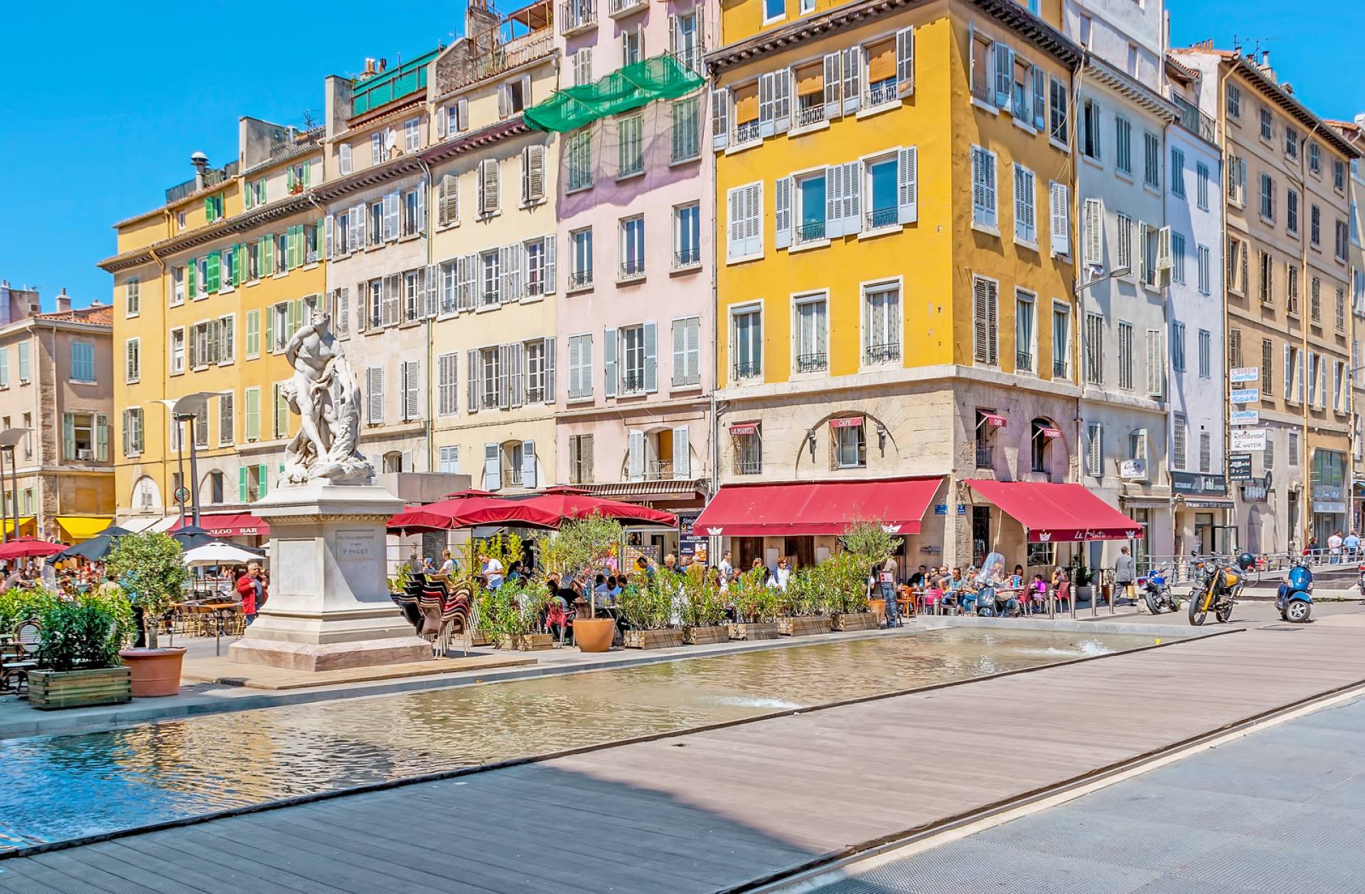 Consigne à bagages, Cours Jean Ballard place Estienne d'Orves Vieux port de Marseille