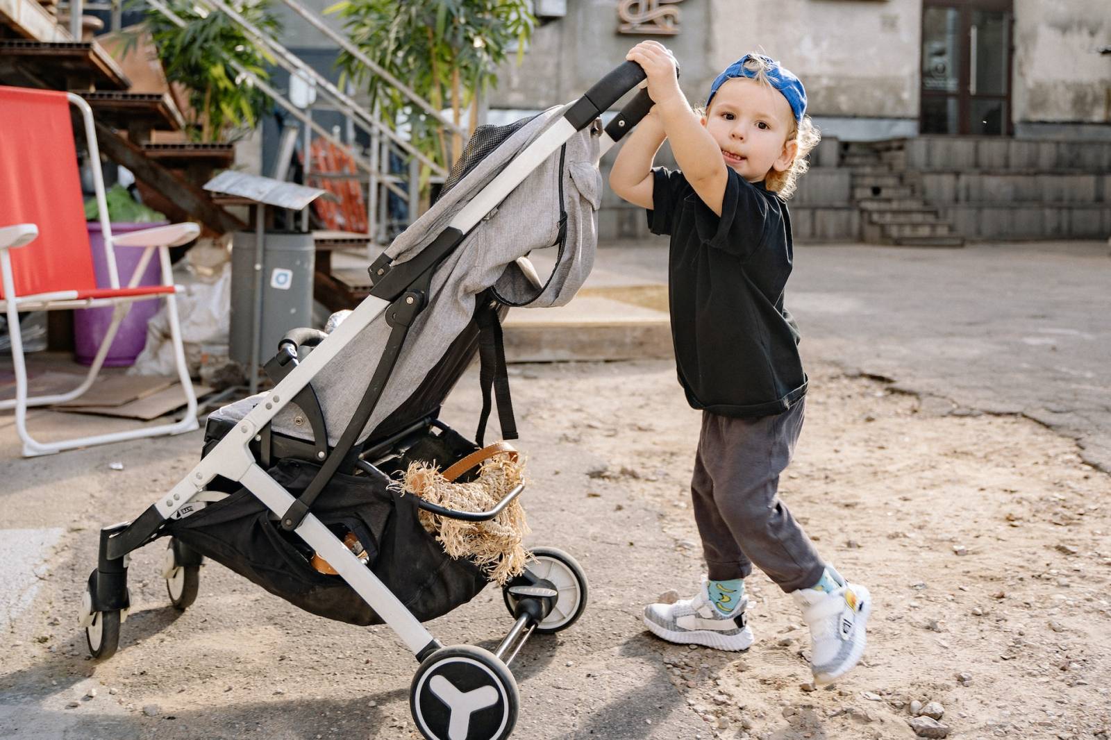 Location de poussettes  pour les enfants à l'Aéroport de Marseille Marignane avec Bagmobile