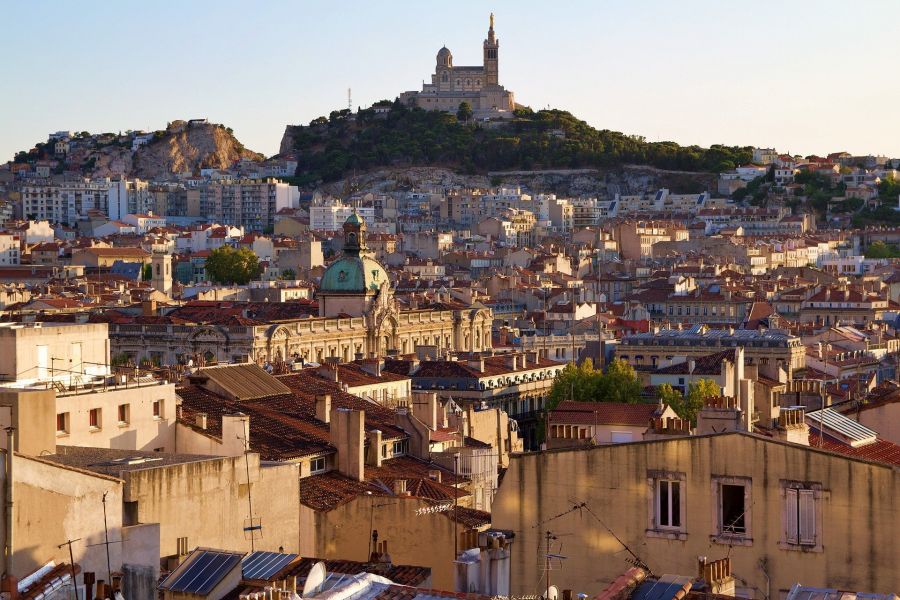 Est-il possible de déposer un bagage à la gare de Marseille pour plusieurs jours ?