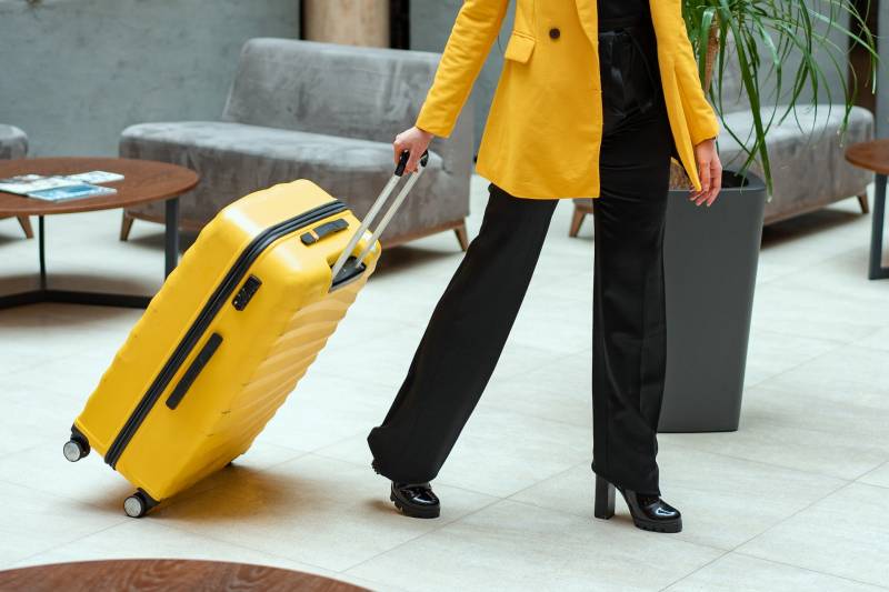 Les avantages de protéger vos valises avec un film plastique Bagmobile